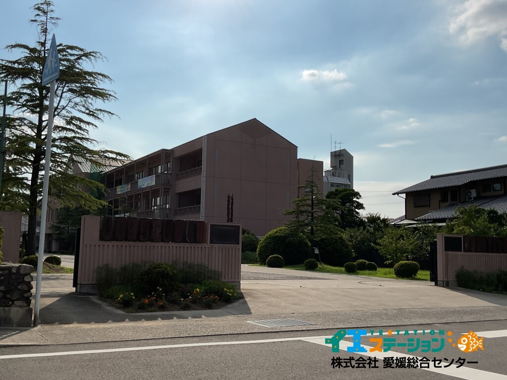 新居浜市立西中学校