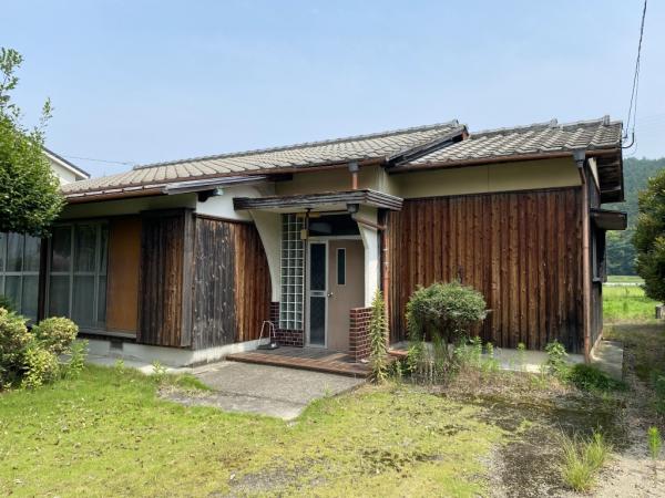 中古戸建 西条市下島山甲2513 JR予讃線中萩駅 650万円