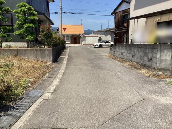 土地 西条市国安 JR予讃線伊予三芳駅 200万円