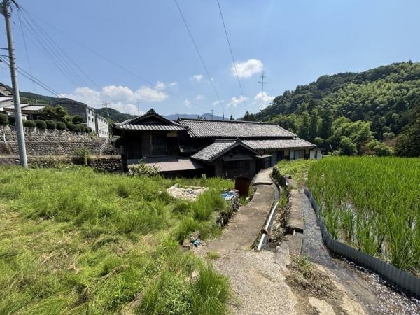 中古戸建 今治市玉川町鬼原 JR予讃線大西駅 320万円