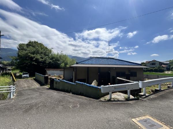 土地 新居浜市萩生99-3 JR予讃線中萩駅 90万円