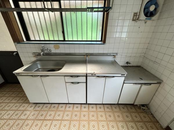 中古戸建 新居浜市中村４丁目12-29 JR予讃線新居浜駅 180万円
