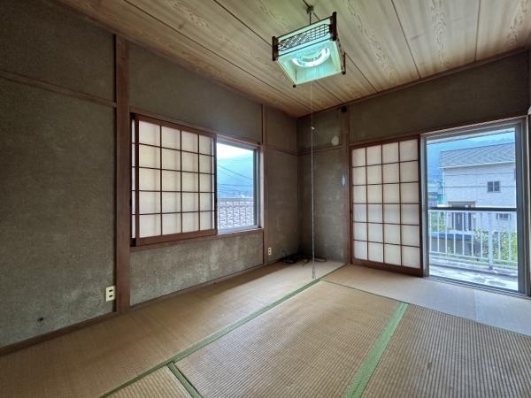 中古戸建 新居浜市中村４丁目12-29 JR予讃線新居浜駅 180万円
