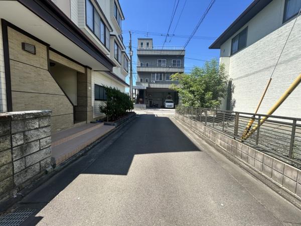 土地 新居浜市久保田町３丁目 JR予讃線新居浜駅 778万円
