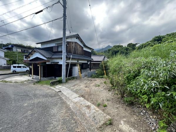 中古戸建 新居浜市萩生2063-7 JR予讃線中萩駅 530万円