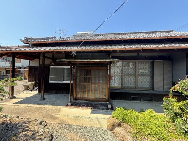 不動産販売 愛媛総合】10870 中古住宅 新居浜市沢津町2丁目｜中古住宅