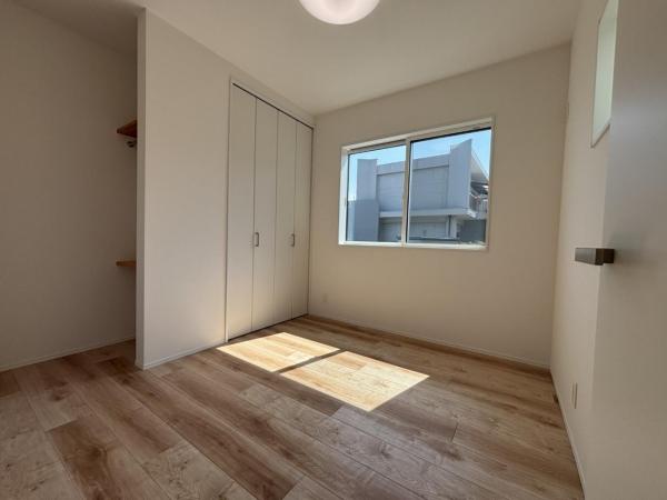 11570　未入居住宅　四国中央市寒川町 洋室