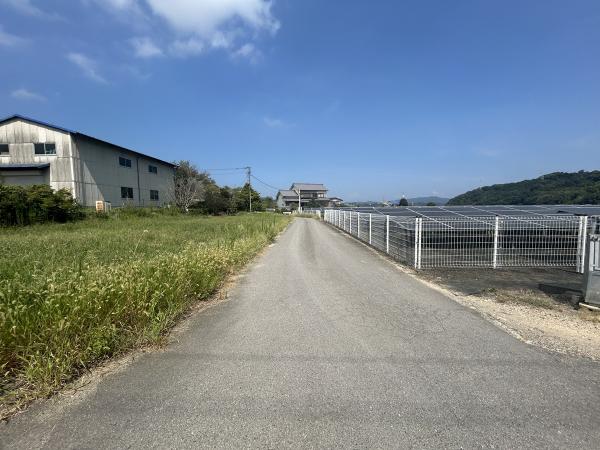 【不動産販売　愛媛総合】11272　土地　今治市玉川町八幡甲 前面道路含む現地写真 