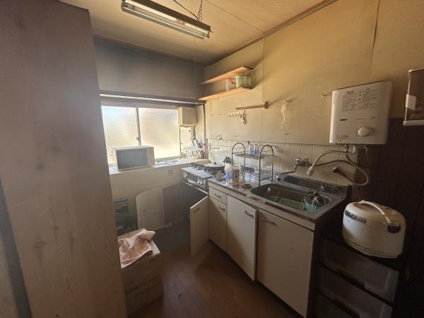 【不動産販売　愛媛総合】11380　中古住宅　今治市河南町1丁目 キッチン 