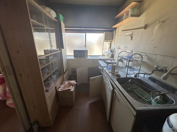 【不動産販売　愛媛総合】11380　中古住宅　今治市河南町1丁目 キッチン 