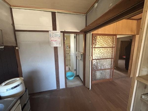 【不動産販売　愛媛総合】11380　中古住宅　今治市河南町1丁目 その他内観 