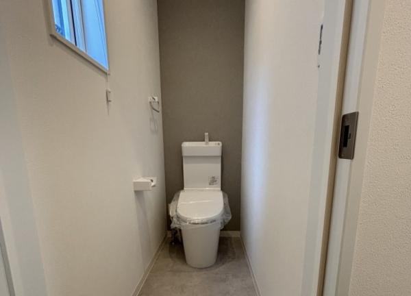 11604　未入居住宅　四国中央市上柏町 トイレ 