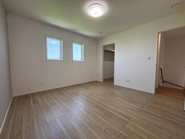 11604　未入居住宅　四国中央市上柏町 洋室