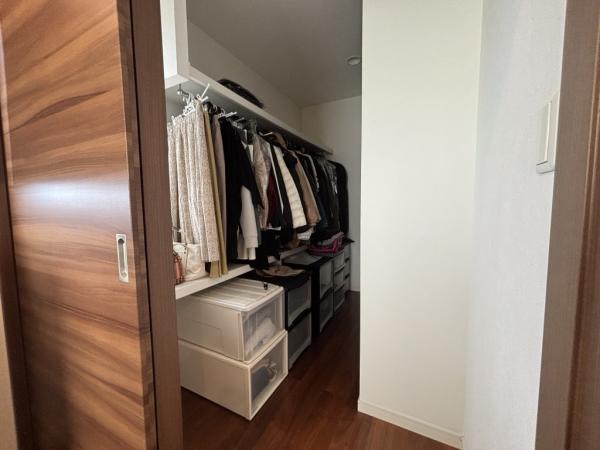 【不動産販売　愛媛総合】11623　中古住宅　四国中央市土居町津根 ウォークインクローゼット