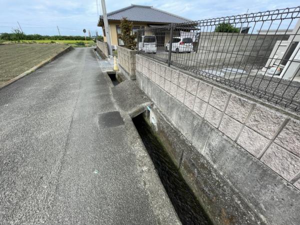 【不動産販売　愛媛総合】11623　中古住宅　四国中央市土居町津根 現地外観写真 