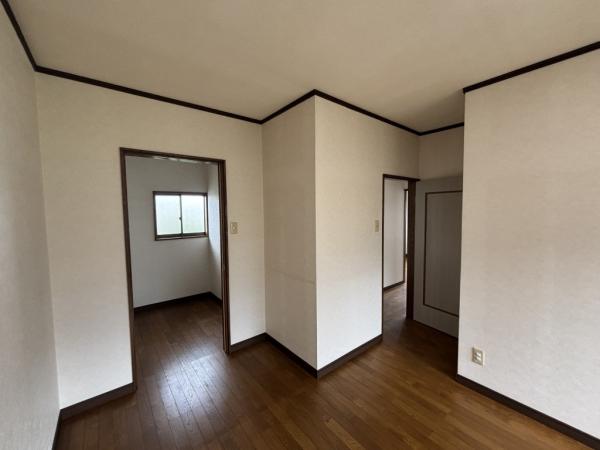 【不動産販売　愛媛総合】11014　新居浜市上原1丁目 洋室