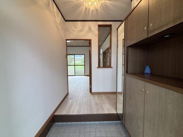 【不動産販売　愛媛総合】11014　新居浜市上原1丁目 玄関 