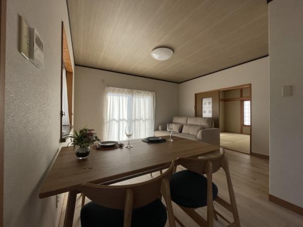 【不動産販売　愛媛総合】11014　新居浜市上原1丁目 リビングダイニング