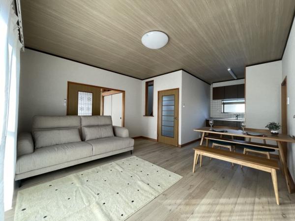 中古戸建 新居浜市上原１丁目 JR予讃線中萩駅 1,320万円