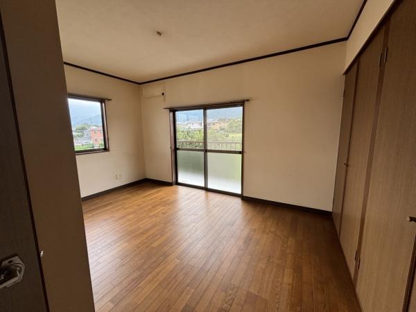 【不動産販売　愛媛総合】11014　新居浜市上原1丁目 洋室