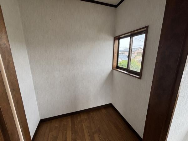 【不動産販売　愛媛総合】11014　新居浜市上原1丁目 洋室