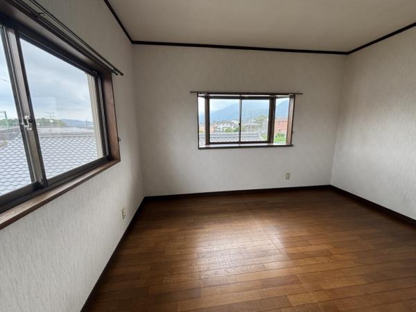 【不動産販売　愛媛総合】11014　新居浜市上原1丁目 洋室