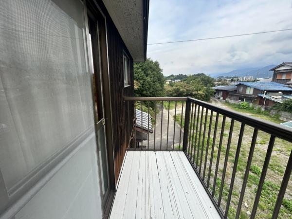 【不動産販売　愛媛総合】11711　中古住宅　新居浜市岸の上町1丁目 バルコニー 