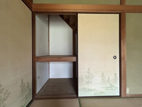 【不動産販売　愛媛総合】11711　中古住宅　新居浜市岸の上町1丁目 収納 