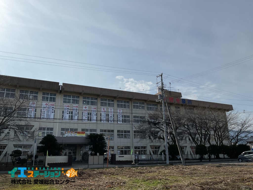 新居浜市立泉川中学校