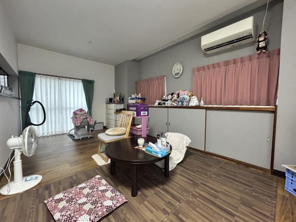 【不動産販売　愛媛総合】11701　中古住宅　新居浜市萩生 リビング 