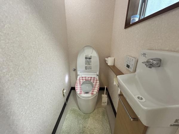 【不動産販売　愛媛総合】11701　中古住宅　新居浜市萩生 トイレ 