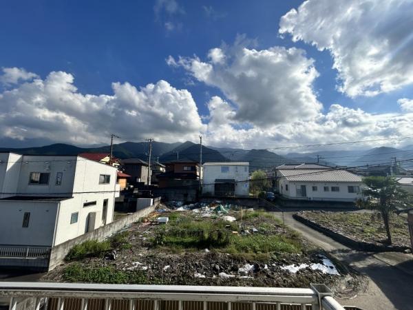 【不動産販売　愛媛総合】11701　中古住宅　新居浜市萩生 住戸からの眺望写真 