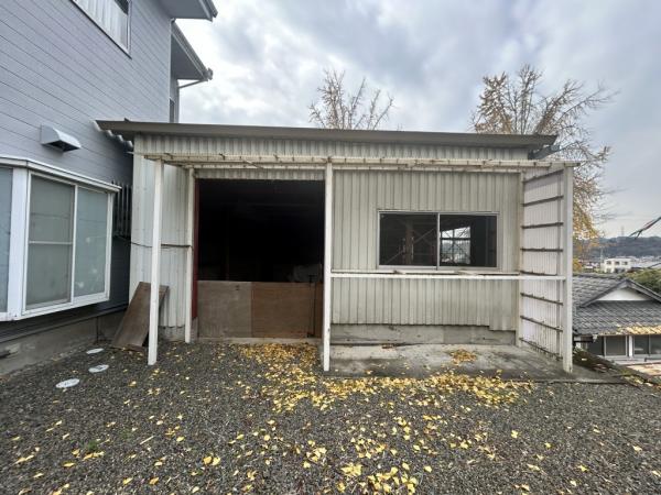 【不動産販売　愛媛総合】11701　中古住宅　新居浜市萩生 現地外観写真 