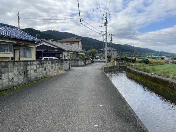 土地 西条市安知生277-3 JR予讃線石鎚山駅 190万円