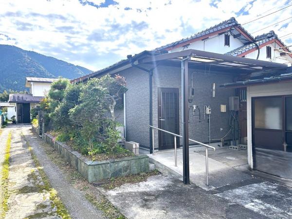 中古戸建 新居浜市船木甲4183-2 JR予讃線新居浜駅 650万円