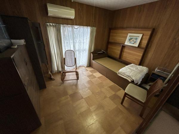 【不動産販売　愛媛総合】11035　中古住宅　今治市上徳甲 洋室