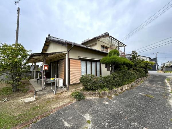 【不動産販売　愛媛総合】11035　中古住宅　今治市上徳甲 現地外観写真 