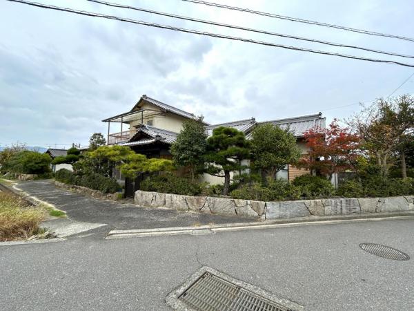 【不動産販売　愛媛総合】11035　中古住宅　今治市上徳甲 現地外観写真 