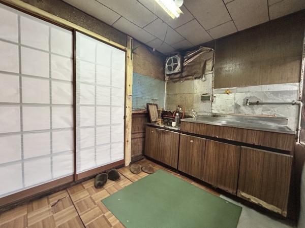 【不動産販売　愛媛総合】11946　中古住宅　新居浜市清水町 キッチン 