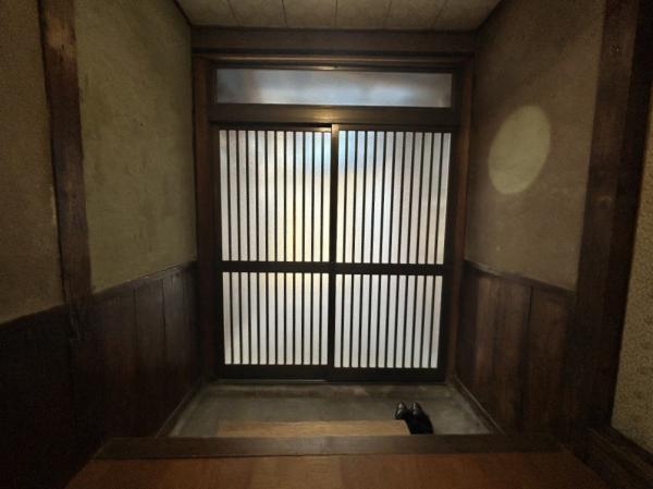 【不動産販売　愛媛総合】11946　中古住宅　新居浜市清水町 玄関 