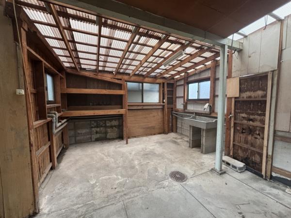 中古戸建 新居浜市宇高町５丁目 JR予讃線多喜浜駅 140万円