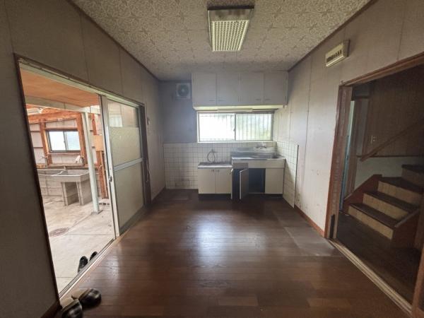 中古戸建 新居浜市宇高町５丁目 JR予讃線多喜浜駅 140万円