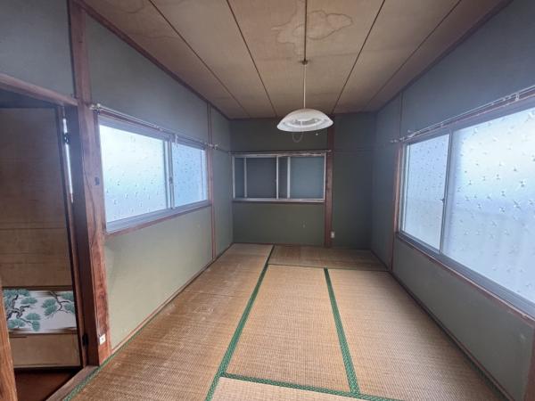 中古戸建 新居浜市宇高町５丁目 JR予讃線多喜浜駅 140万円