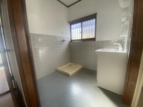 中古戸建 西条市小松町妙口 JR予讃線伊予小松駅 880万円