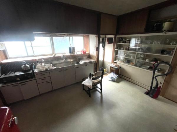 中古戸建 西条市明理川29-4 JR予讃線壬生川駅 350万円