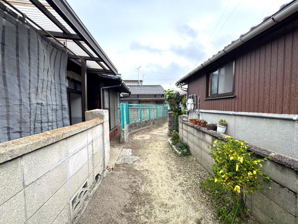 中古戸建 今治市北鳥生町２丁目 JR予讃線今治駅 80万円
