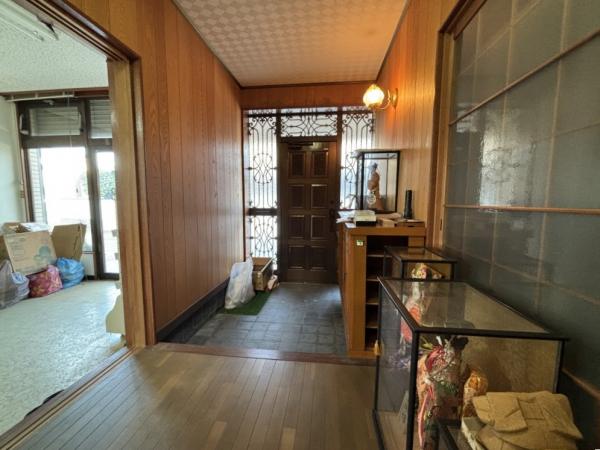 【不動産販売　愛媛総合】11795　中古住宅　四国中央市豊岡町長田 玄関 