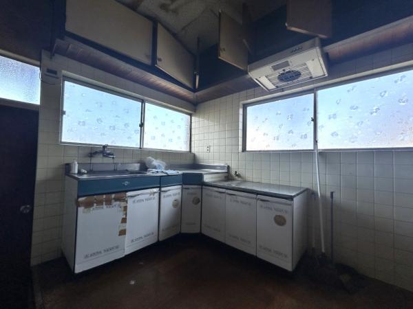 中古戸建 新居浜市星原町 JR予讃線新居浜駅 500万円