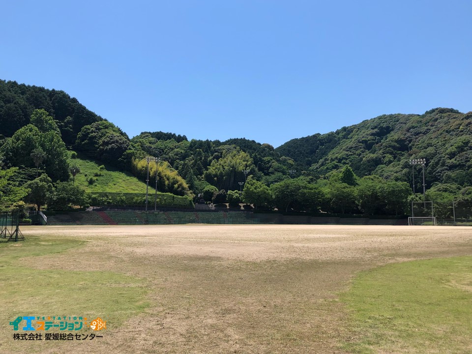 丹原総合公園多目的広場