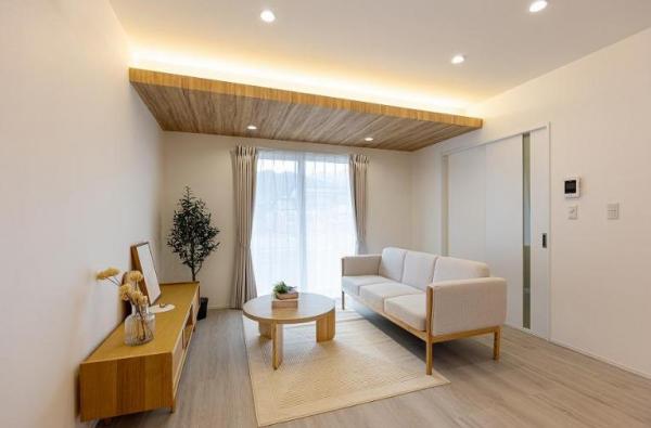 新築戸建 新居浜市政枝町２丁目 JR予讃線新居浜駅 2,998万円